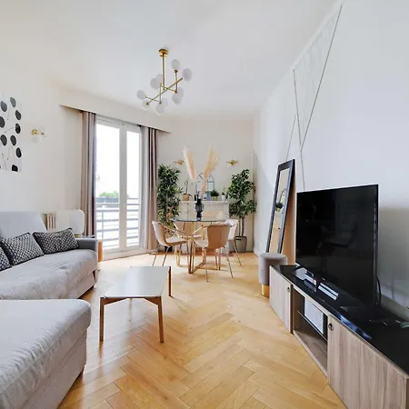 Modern & Refined 1bdr 4p - Roland Garros Apartment Paris