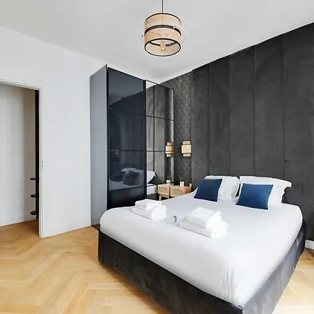 Modern & Refined 1bdr 4p - Roland Garros Apartment